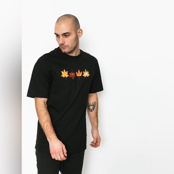 Grizzly Griptape Men’s Seasonal Stamp T-Shirt in Black Size S - Picture 3 of 12